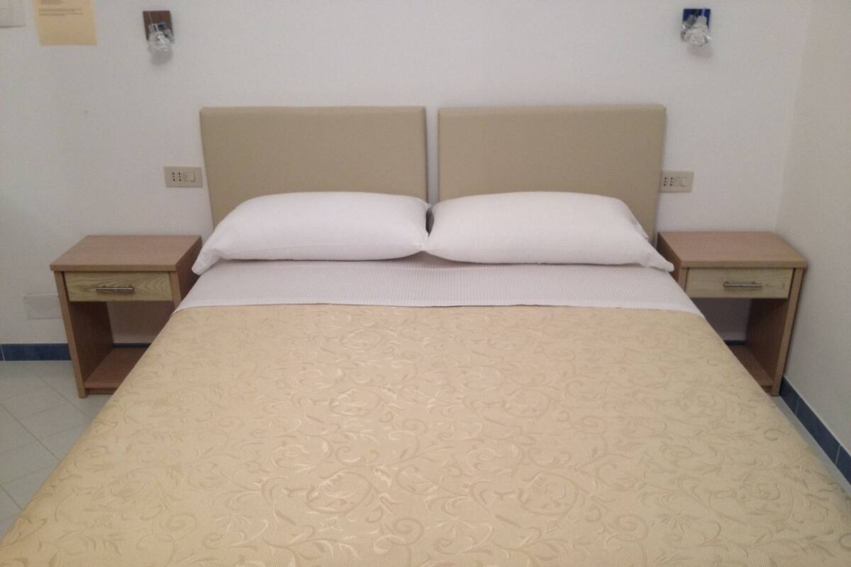 Italiaanse Frette-lakens, luxe beddengoed, donzen dekbedden