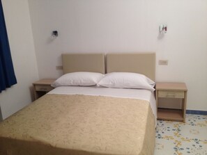 Standard-Doppelzimmer | Italienische Bettbezüge von Frette, hochwertige Bettwaren