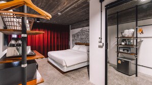 Standard Room (City View) | Safe på rommet, blendingsgardiner, wi-fi (inkludert) og sengetøy