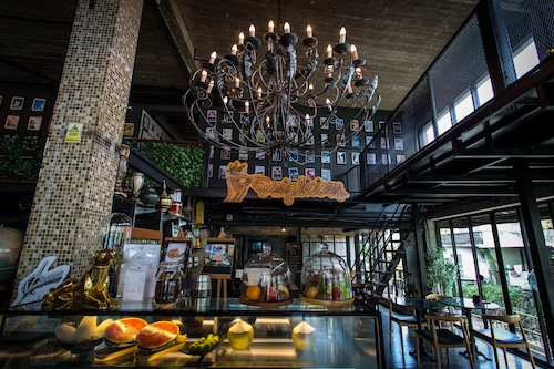 Quip Bed & Breakfast Phuket Hotel