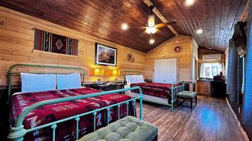 Cabaña panorámica | Decoración personalizada y cortinas blackout