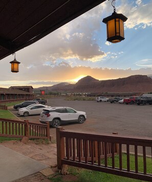 Mountain view - The Rim Rock Inn (Torrey)