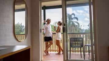 Exclusive Double or Twin Room | 1 bedroom, minibar, laptop workspace, blackout curtains