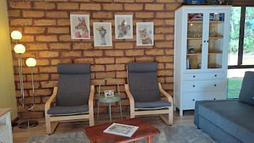 Premium-Zimmer (Lodge) | Individuell dekoriert, individuell eingerichtet, Bügeleisen/Bügelbrett