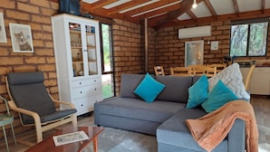 Premium Lodge | Living area