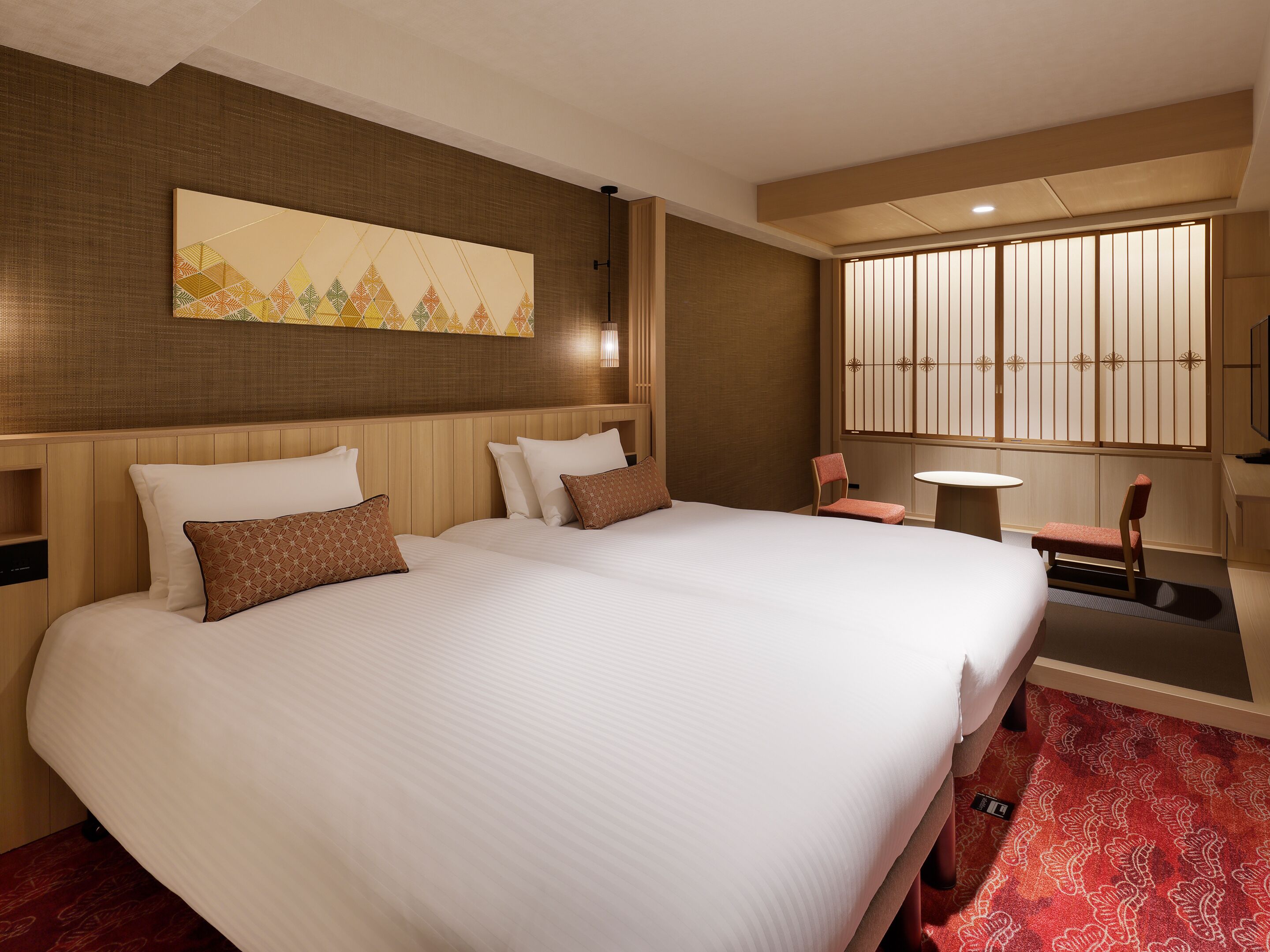 Deluxe Room, Non Smoking (2 beds, Japanese style futon) | Peralatan tempat tidur premium, peti besi dalam bilik, Wi-fi percuma 