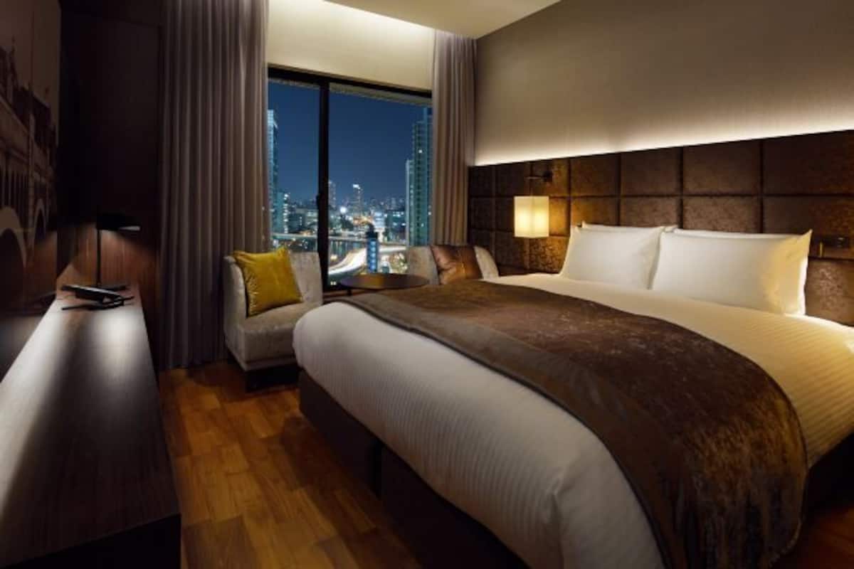 Coffres-forts dans les chambres, bureau, rideaux occultants