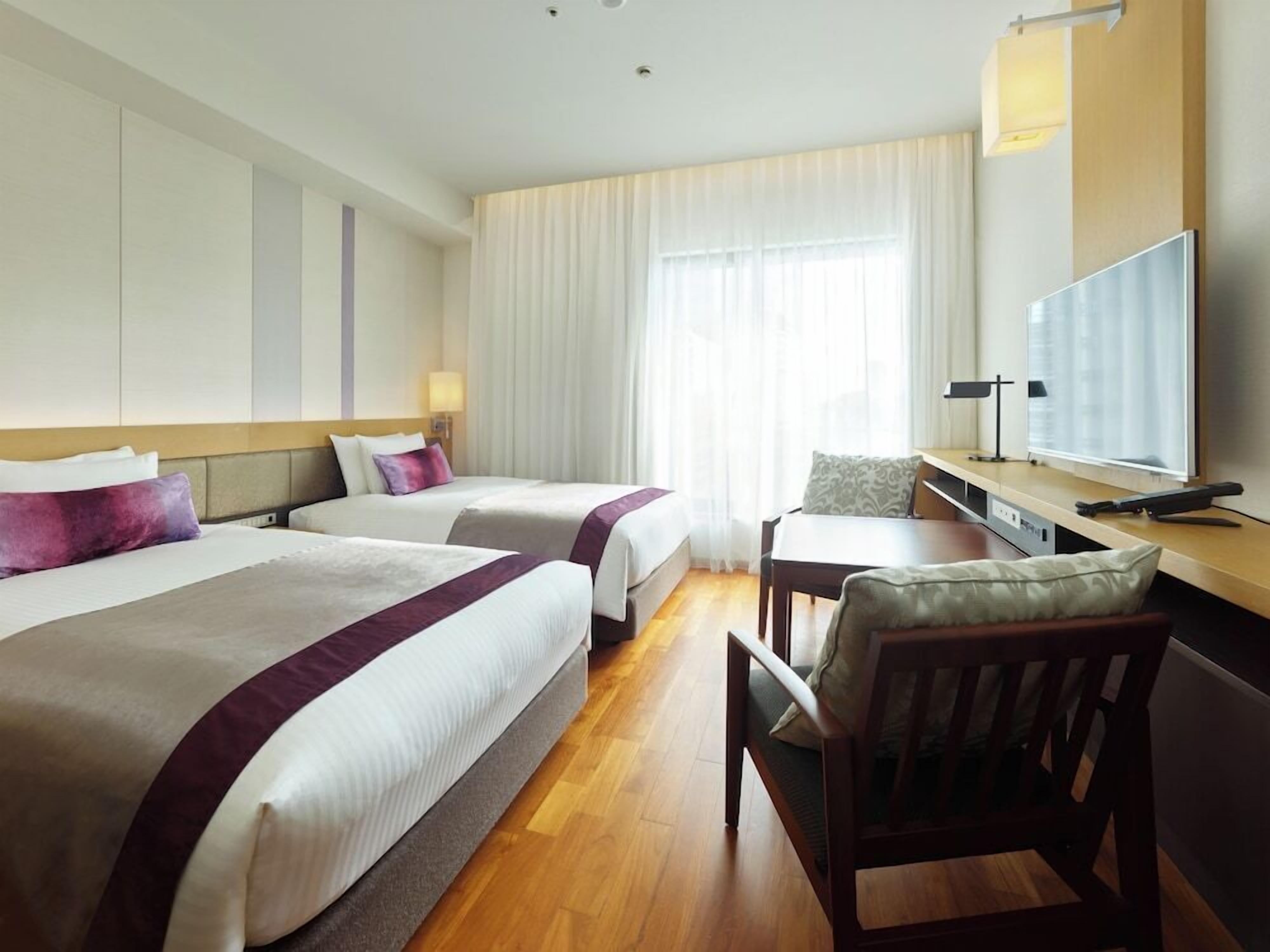 In-room safe, desk, blackout curtains, free WiFi