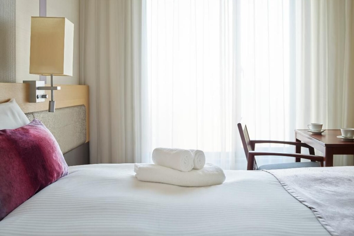 In-room safe, desk, blackout curtains, free WiFi