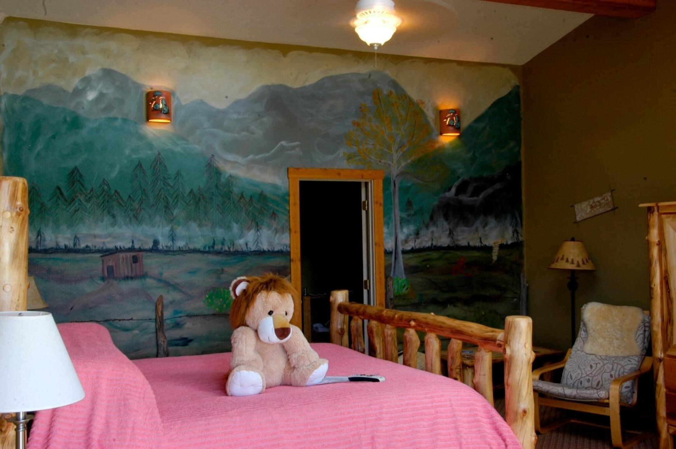 Geluiddichte muren, gratis wifi, beddengoed