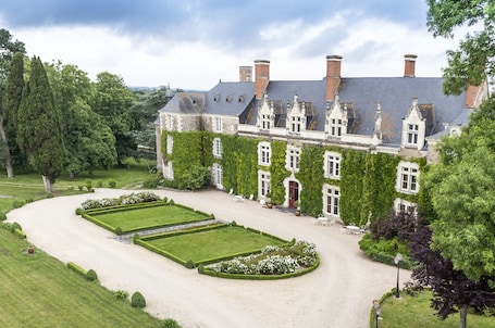 Fachada de la propiedad. Chateau de l'Epinay