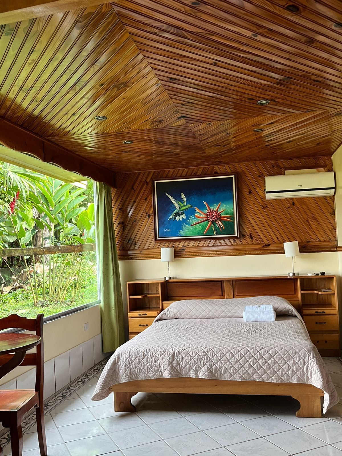 standard room | in-room safe, free wifi, bed sheets