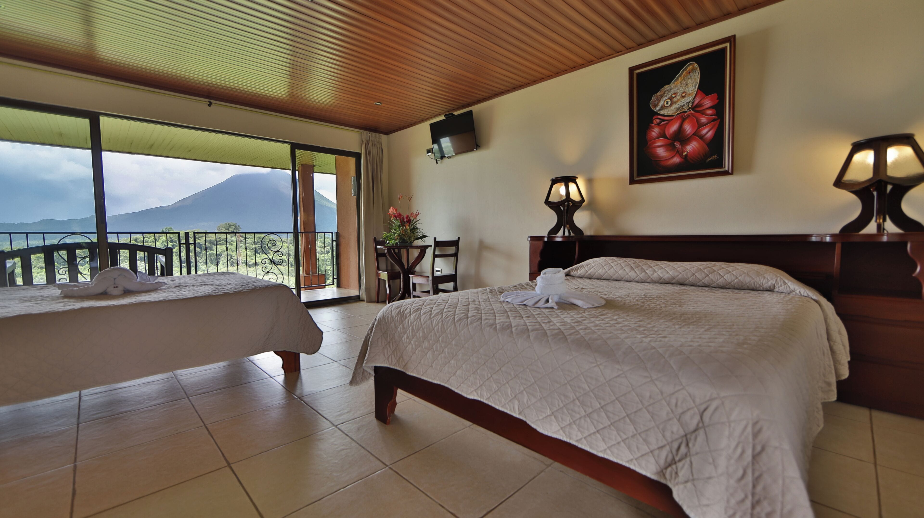 junior suite | in-room safe, free wifi, bed sheets