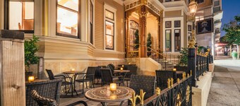 Neighbourgood Sutter Mansion