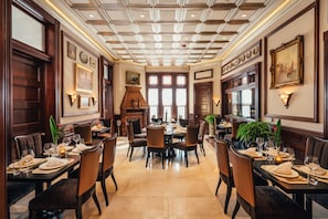 Restaurant - Neighbourgood Sutter Mansion (San Francisco)