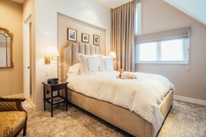 Deluxe Double Room | Sábanas italianas Frette, ropa de cama de alta calidad y edredón 