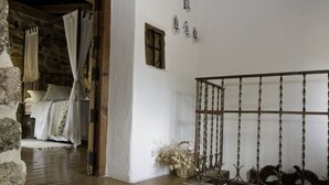 Quarto superior, vista para o rio | Escrivaninha, camas extras/dobráveis (sobretaxa)