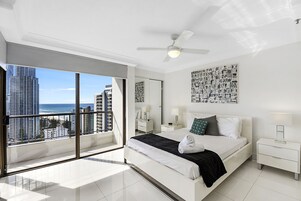 1 habitación, decoración personalizada y muebles diferentes 