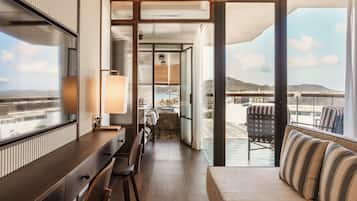1 bedroom, premium bedding, minibar, in-room safe
