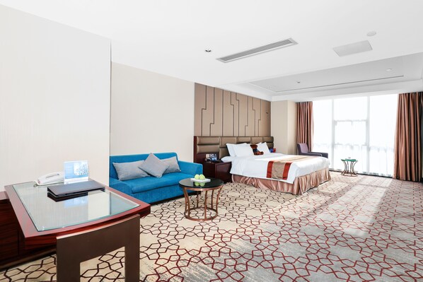 Minibar, in-room safe, desk, blackout curtains