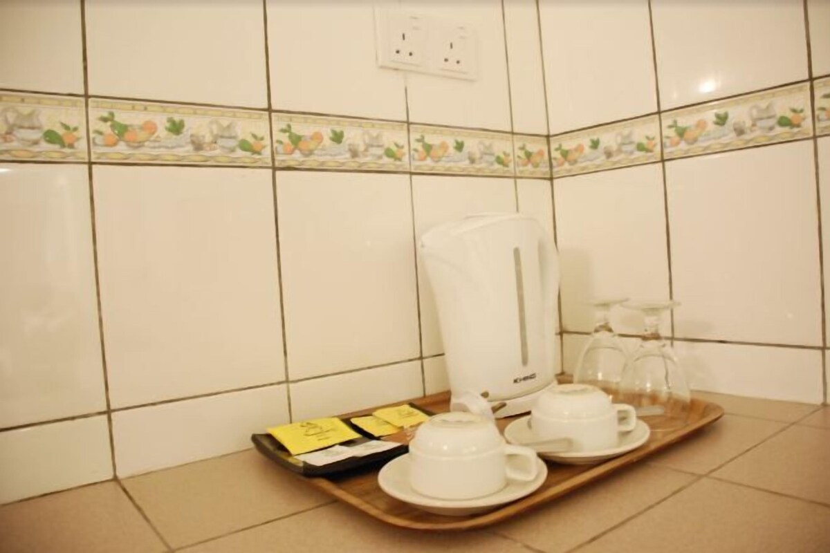 Kopi dan/atau alat penyeduh kopi