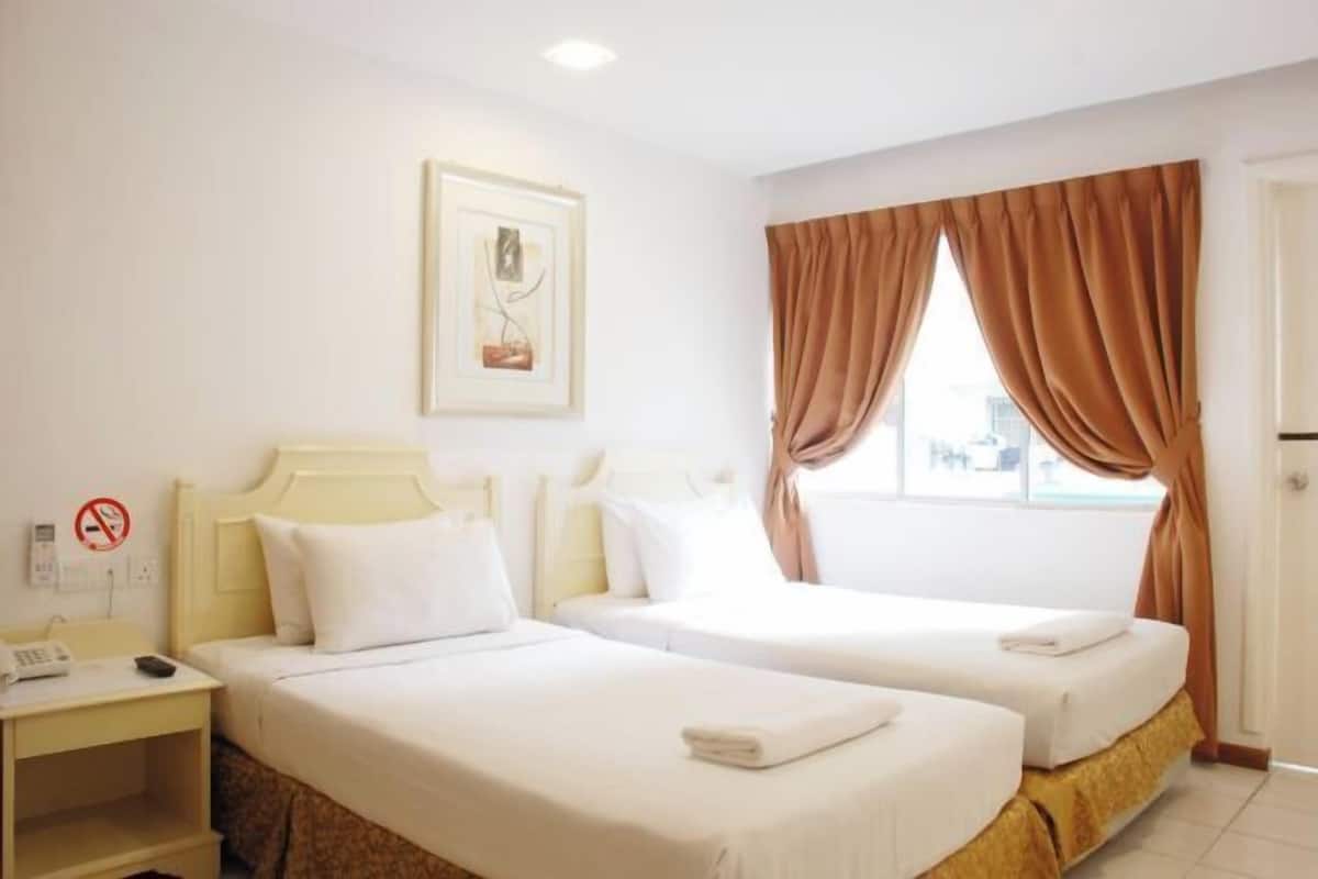 1 habitación, tabla de planchar con plancha, wifi gratis y ropa de cama