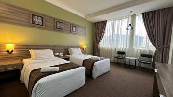 Iron/ironing board, free WiFi, bed sheets