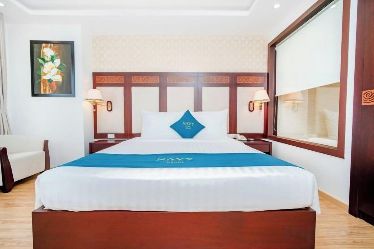 Minibar, in-room safe, desk, blackout curtains