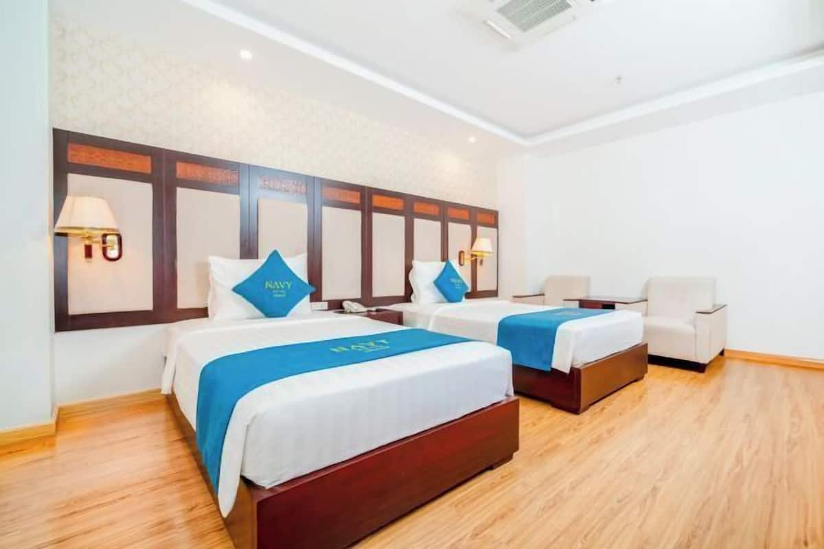 Minibar, in-room safe, desk, blackout curtains