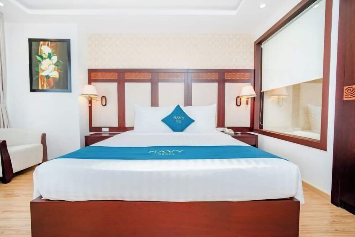 Minibar, in-room safe, desk, blackout curtains