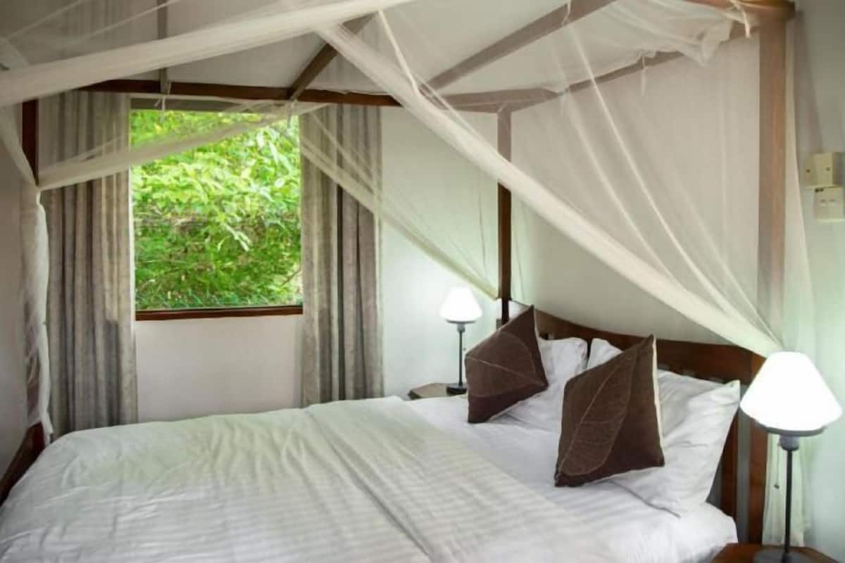 1 dormitorio, espacio para trabajar con un portátil, cunas (de pago)