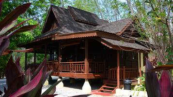 Forest House (2 bedrooms) | Laptopgeeigneter Arbeitsplatz, Babybetten, kostenloses WLAN