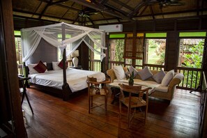 Laptop workspace, cribs/infant beds, free WiFi - Sunset Valley (Langkawi)