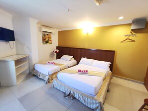 Superior Triple Room, 3 Bedrooms - Sunderland Motel (Langkawi)