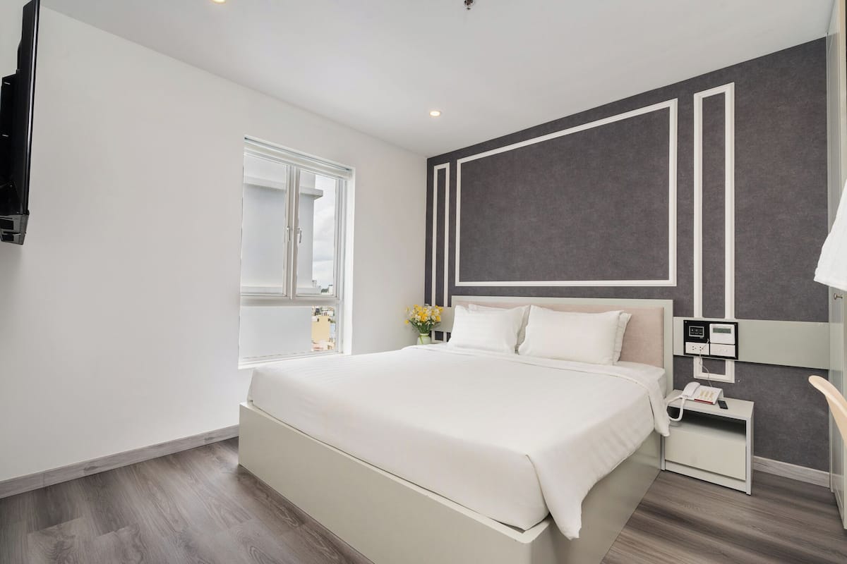 Superior Double Room | Hypo-allergenic bedding, minibar, in-room safe, individually furnished