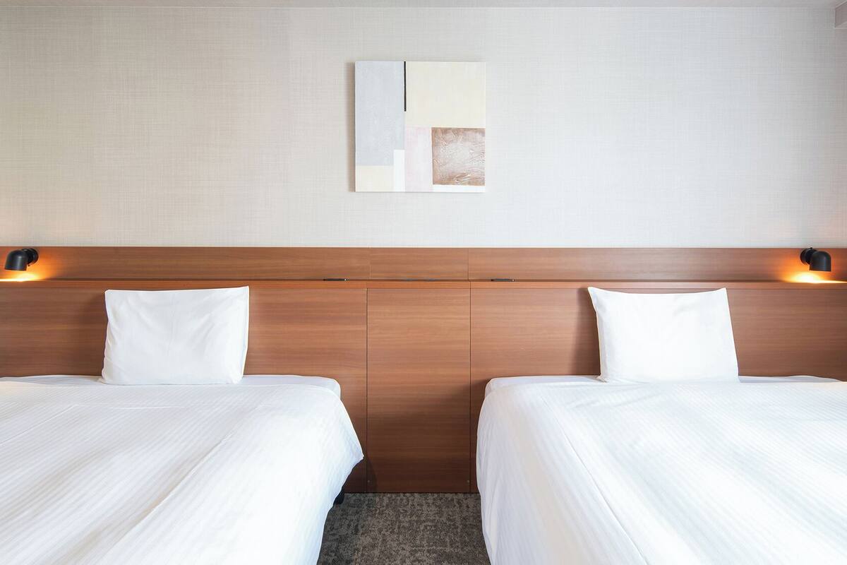 comfort twin room, non smoking | 1 bedroom, desk, blackout curtains, iron/ironing board