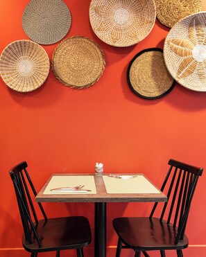 Buffet breakfast for a fee on weekends - Grand Hotel Lille (Lille)