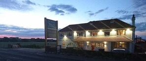 Front of property - evening/night - Dormy House Hotel (Cromer)