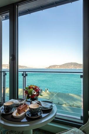 1 habitación, sábanas de algodón egipcio, cubrecamas y minibar