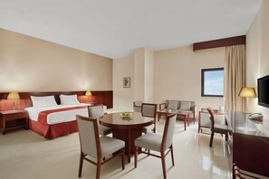 Junior Suite | Living area | 55-inch Smart TV with cable channels - Makarem Mina Hotel (Makkah)