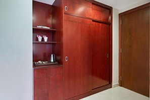 Minibar, in-room safe, desk, laptop workspace