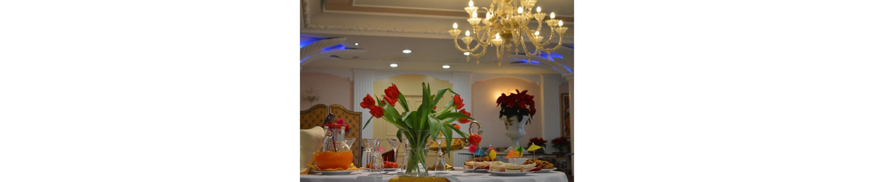 daily buffet breakfast for a fee