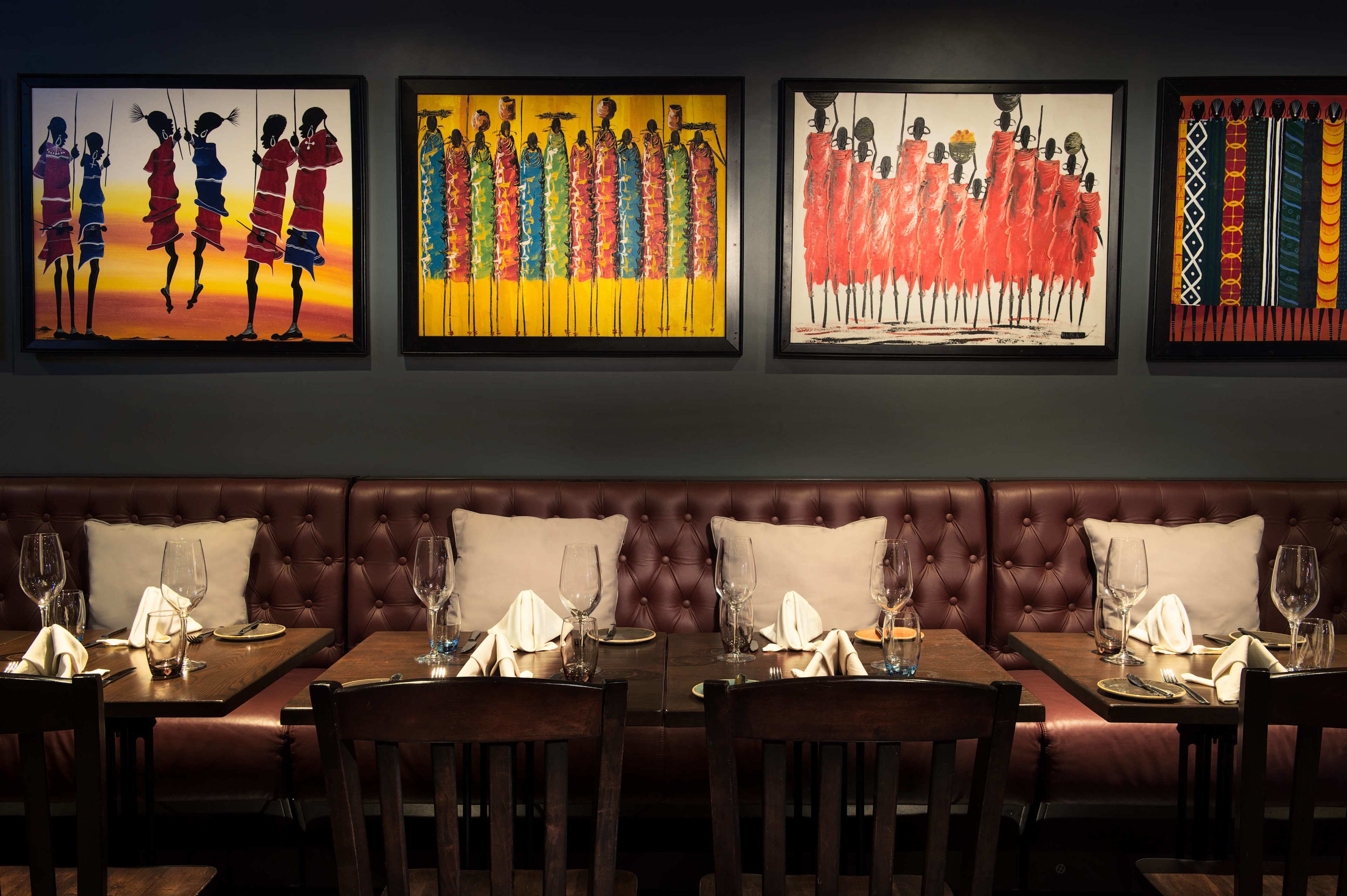 breakfast, lunch, dinner served; international cuisine