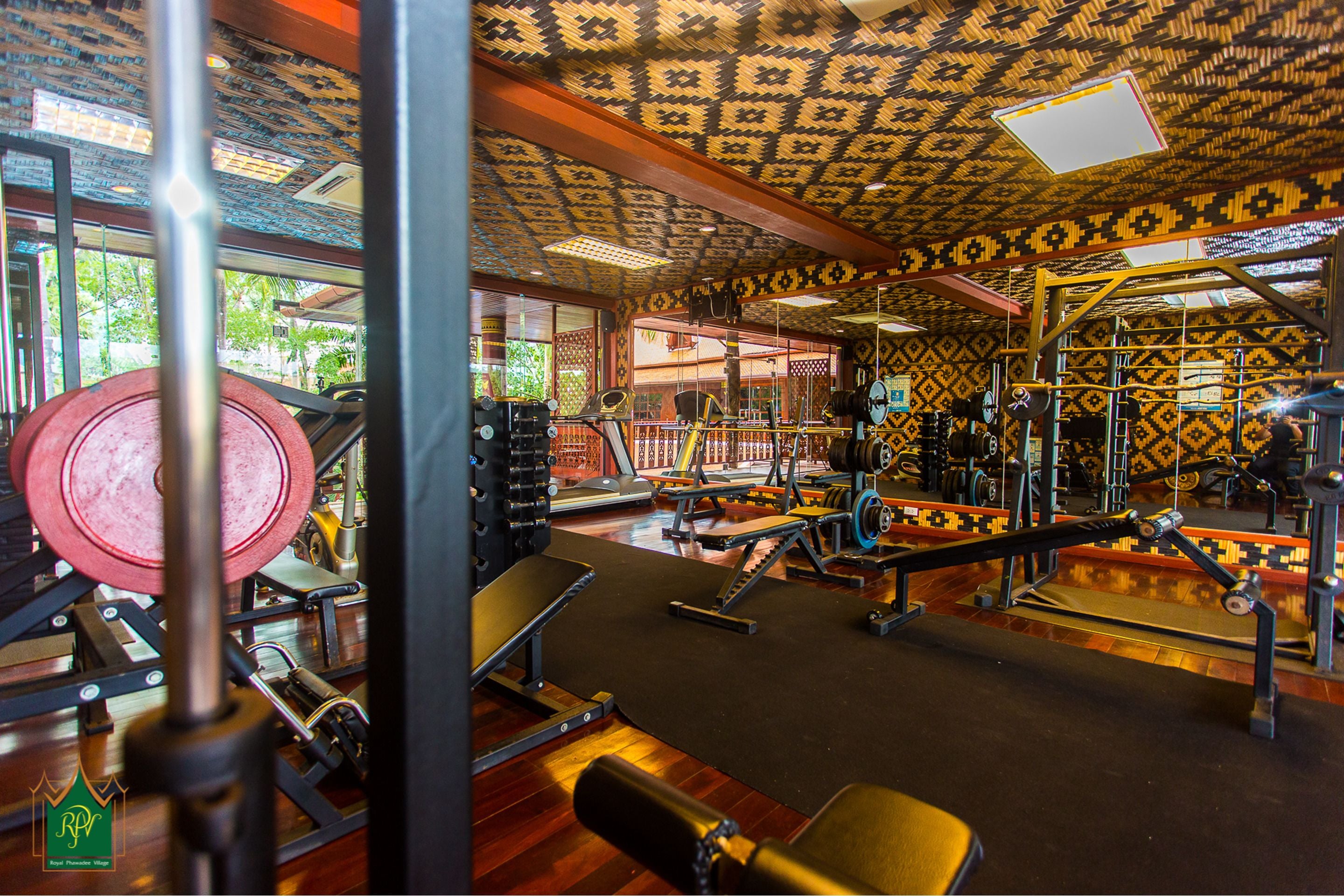 Foto - Royal Phawadee Village Patong - 2 Minutes walk to the beach