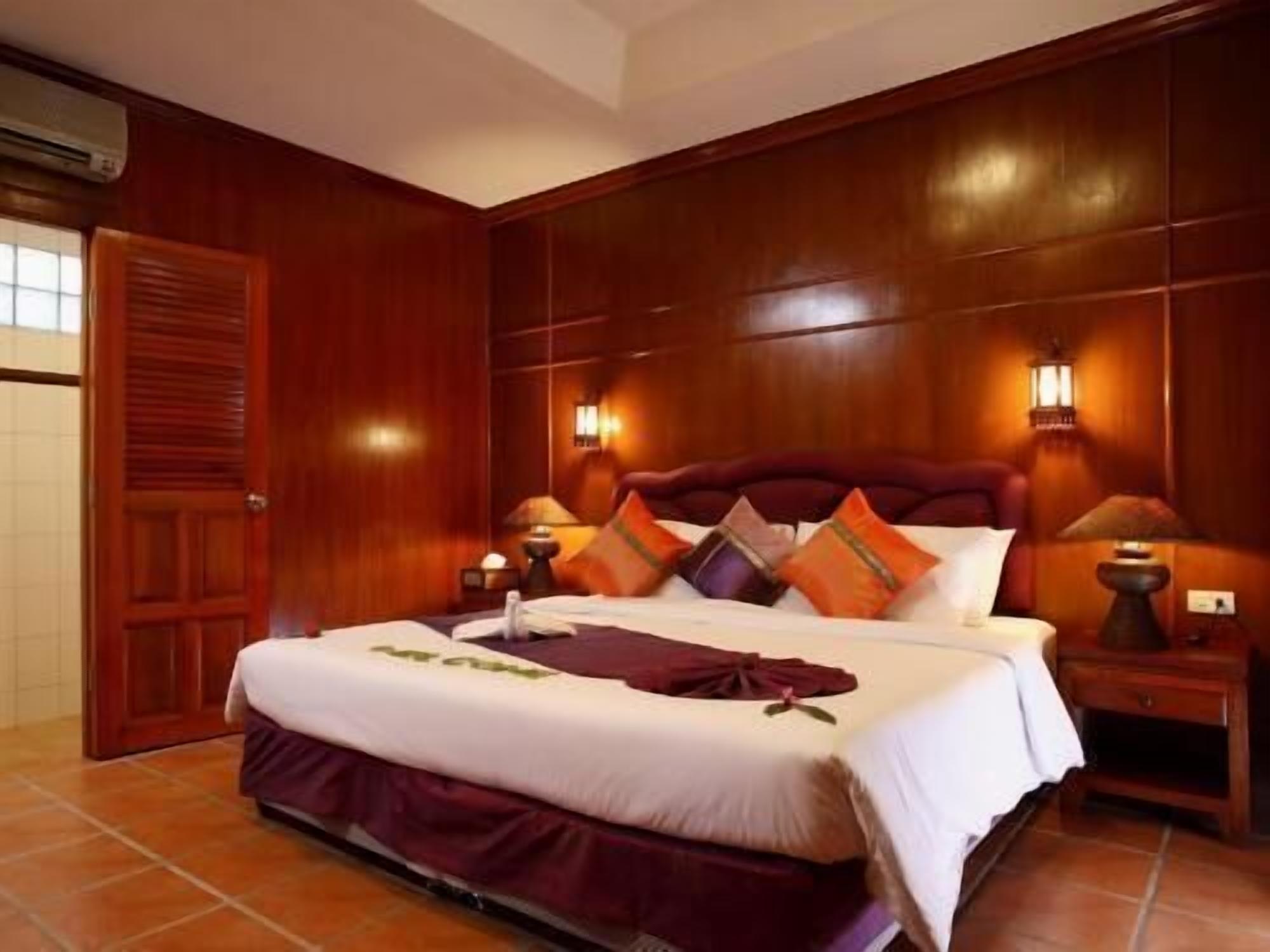 Minibar, in-room safe, individually decorated, blackout curtains