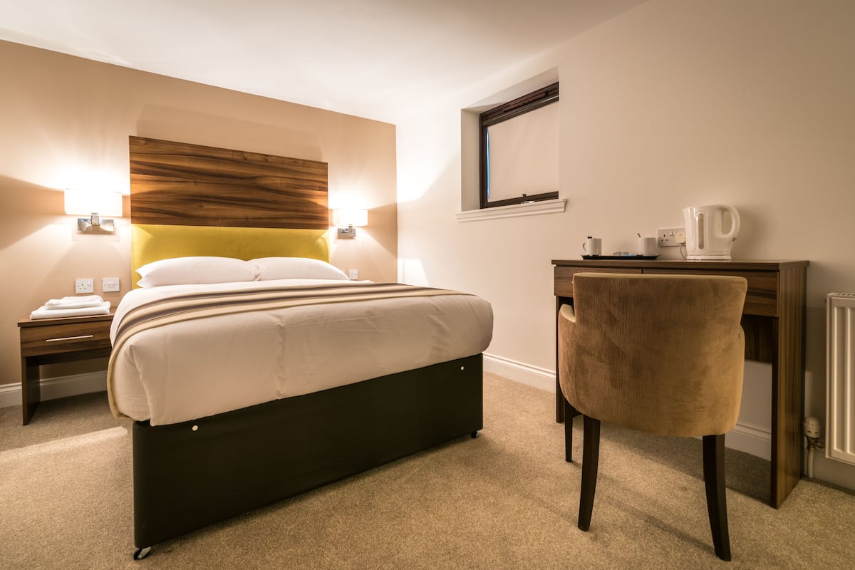 1 chambre, bureau, fer et planche Ă repasser, Wi-Fi gratuit