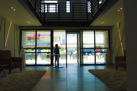 Check-in/check-out kiosk