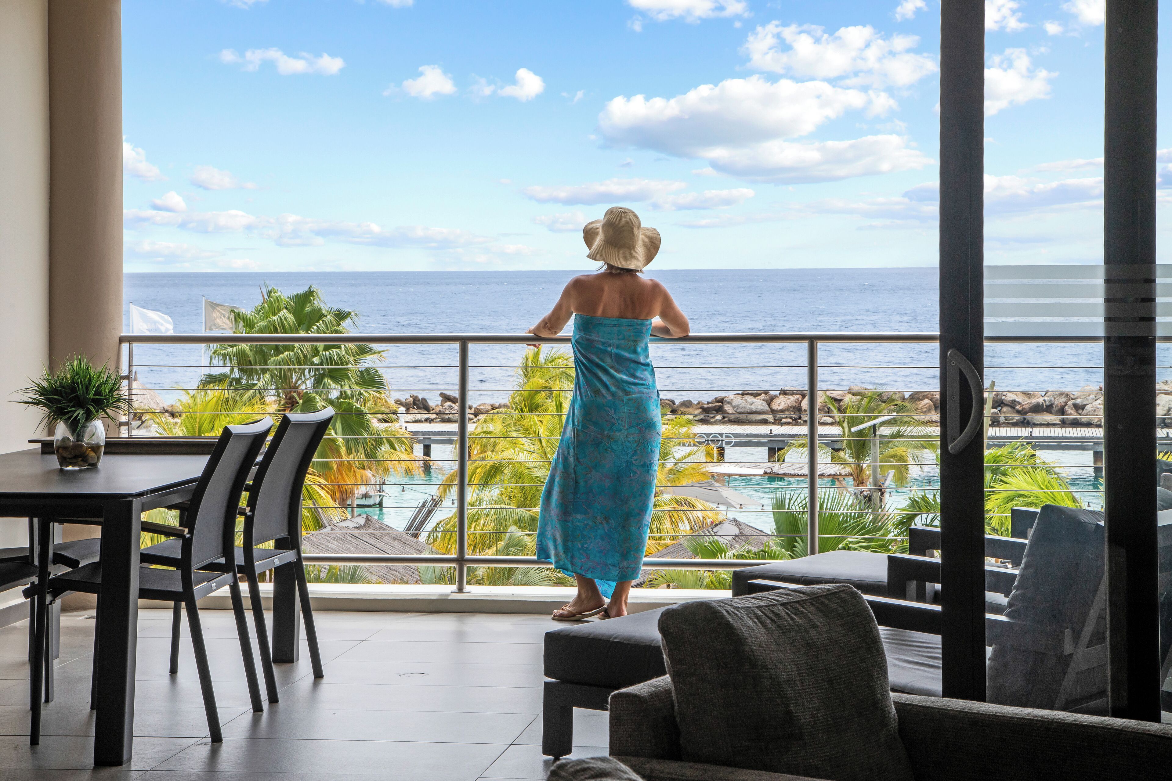 Deluxe Apartment, 2 Bedrooms, Sea View | Living area | LCD TV