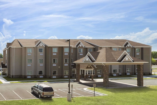 Sonesta Essential Fairmont - Fairmont, WV