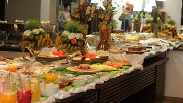 Desayuno buffet incluido todos los días